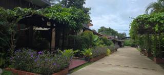 Baan Suan Rim Klong Resort - 3