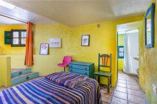 El Nido holiday cottage with pool - 7