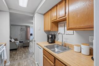 Stylish 1st Flr 1Bed Condo-Close to Downtown Dover - 3