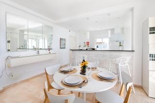 Luxury Sea view Apartment - 4