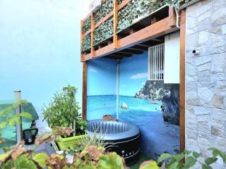 Lux Energy Room and Garden - 5