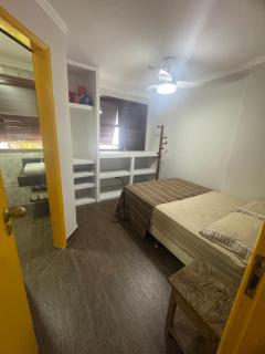 Apartamento Enseada - piscina e apenas 400m da Praia - 2