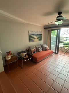 Apartamento Enseada - piscina e apenas 400m da Praia - 1