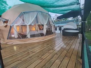 Front beach luxurious Dome - 0