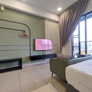 TRION The 101 Family Suite Pool & KL City View - 1