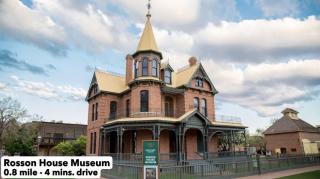 Modern 2BD DT - Balcony, Gym, W-D, Parking - Sleeps 8 - 5