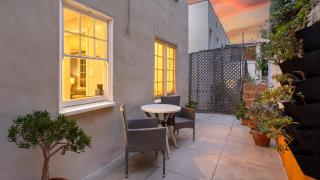 Cozy Hollywood Hideaway w Patio EV Charger Easy City Access Casa Camrose by AvantStay - 9