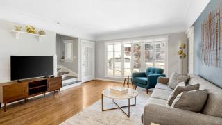 Cozy Hollywood Hideaway w Patio EV Charger Easy City Access Casa Camrose by AvantStay - 5