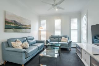 Starling House with Private Pool Sunshine Coast Escape - 3