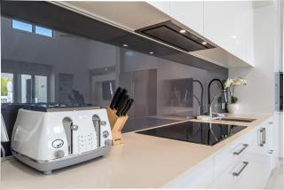 Starling House with Private Pool Sunshine Coast Escape - 1