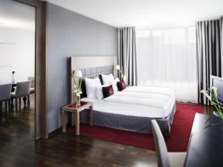 Mövenpick Hotel Stuttgart Airport - 8