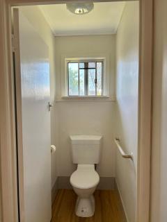 Welcome to your leafy retreat in Graceville! - 9