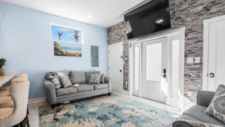 Pensacola Retreat w Jacuzzi Tub Outdoor Lounge Fire Pit Historic Church 1928 by AvantStay - 5