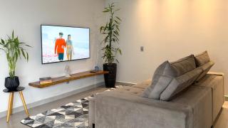 Casa em Foz do Iguaçu com piscina, churrasqueira e natureza ao redor para sua família - 1