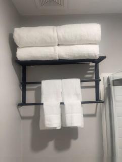 Cozy apartment with private entrance - 6