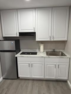 Cozy apartment with private entrance - 3