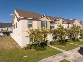 Splendid 5Bd w Pool at Solara Resort 2154 - 7