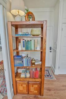 Riverwalk Gem-Stylish Downtown Escape with Views - 6