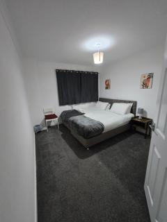 Conyngham Villa, Luxury Detached House, 6 Beds, 4BR,Large garden, Parking - Sleeps 8 - 5