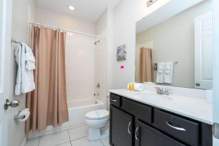 Family Friendly Four Bedroom w/ Pool @SolaraResort 1517 - 2