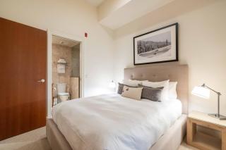 Fitzsimmons Walk 16 by Outpost Whistler - Whistler - 4