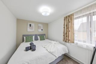 The Belvedere Stay - Free Parking, Spacious Garden, Super King Bed - 9