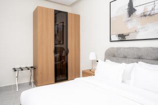 Modern 1BR Apartment Self Entry - 2