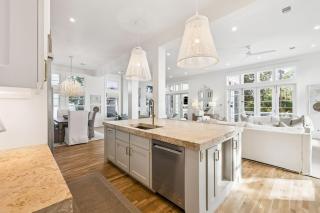 Private Pool, Lake Views, Great Outdoor Space - Lake District Home in Watercolor, FL home - 3