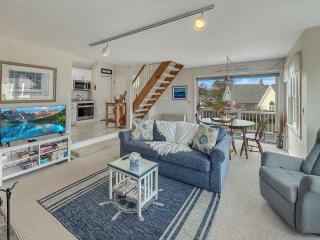 Perkins Cove Gem - 5