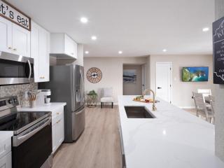 Blue Tides Getaway - Private Pool & Fire Pit - 4