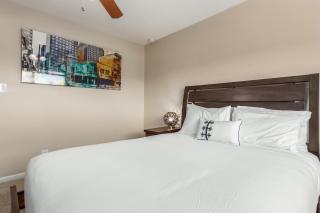 Games Galore - Old Town Scottsdale - Pool & Golf - Scottsdale - 4