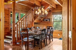 Little Bear Getaway, Hot Tub, Fire Pit, Views - 1