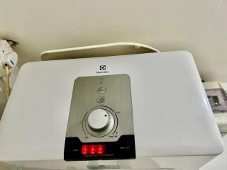 Warm & Modern Living Space - 6