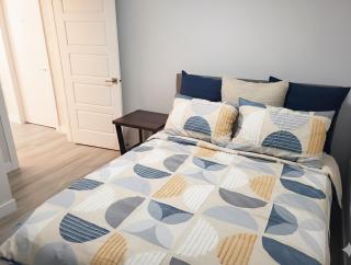 Comfortable Two Bed Basement With Free WiFi, Laundry and Private Entry - 2