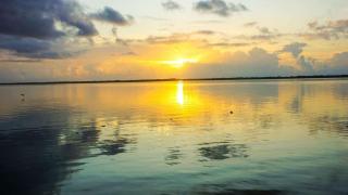 7BR Beautiful Waterfront Villa - Perfect Getaway - 2