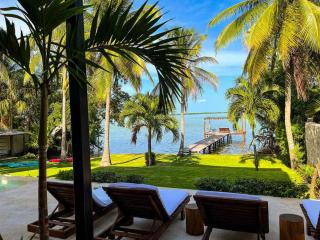 7BR Beautiful Waterfront Villa - Perfect Getaway - 5