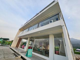 RedDoorz Syariah at Svarga View - 9