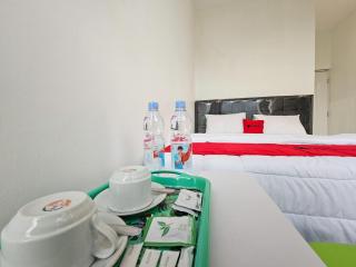 RedDoorz Syariah at Svarga View - 7