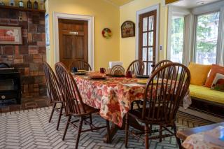 Admiral Peary Inn - 2