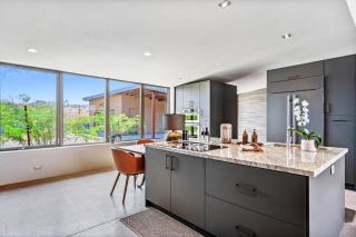 Fox Suite - Downtown Views - 12 South - 8