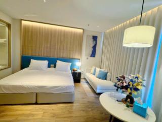 À Là cart studio apartment with bay view and water music - 1