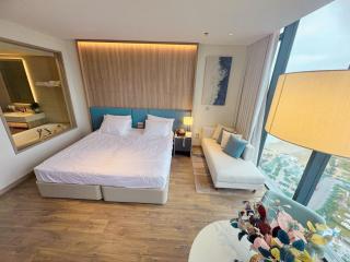 À Là cart studio apartment with bay view and water music - 0