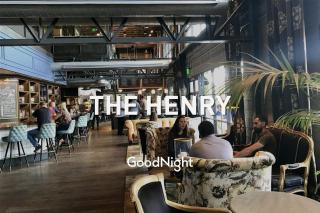 50 Shades - Jacuzzi - Heart of Old Town - 9