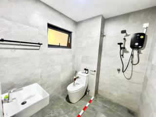 RD 1-6PAX Sunsuria Studio Setia alam home Wi-Fi TV - 6