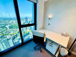 Victoria One - 3beds Central CBD, Modern & High floor with Great views! - 2
