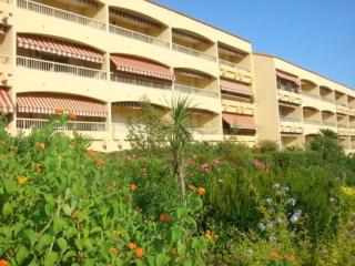 Appartement 2 pièces, terrasse sud, parking, Bormes-les-Mimosas - FR-1-251-872 - 2