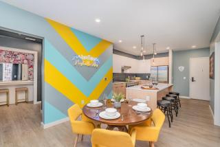 Hyve - Neon Lights - Pool & Gym - Walk to Broadway - 4