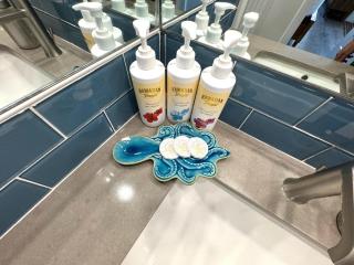 Waikiki Banyan Ohana Suite - 6