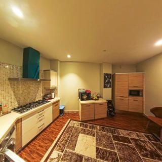 The Royal Residence Bahria town Phase 7 Rwp - 8