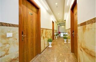 Hotel Red Plaza -Near Delhi Airport & Free Airport Drop - 5